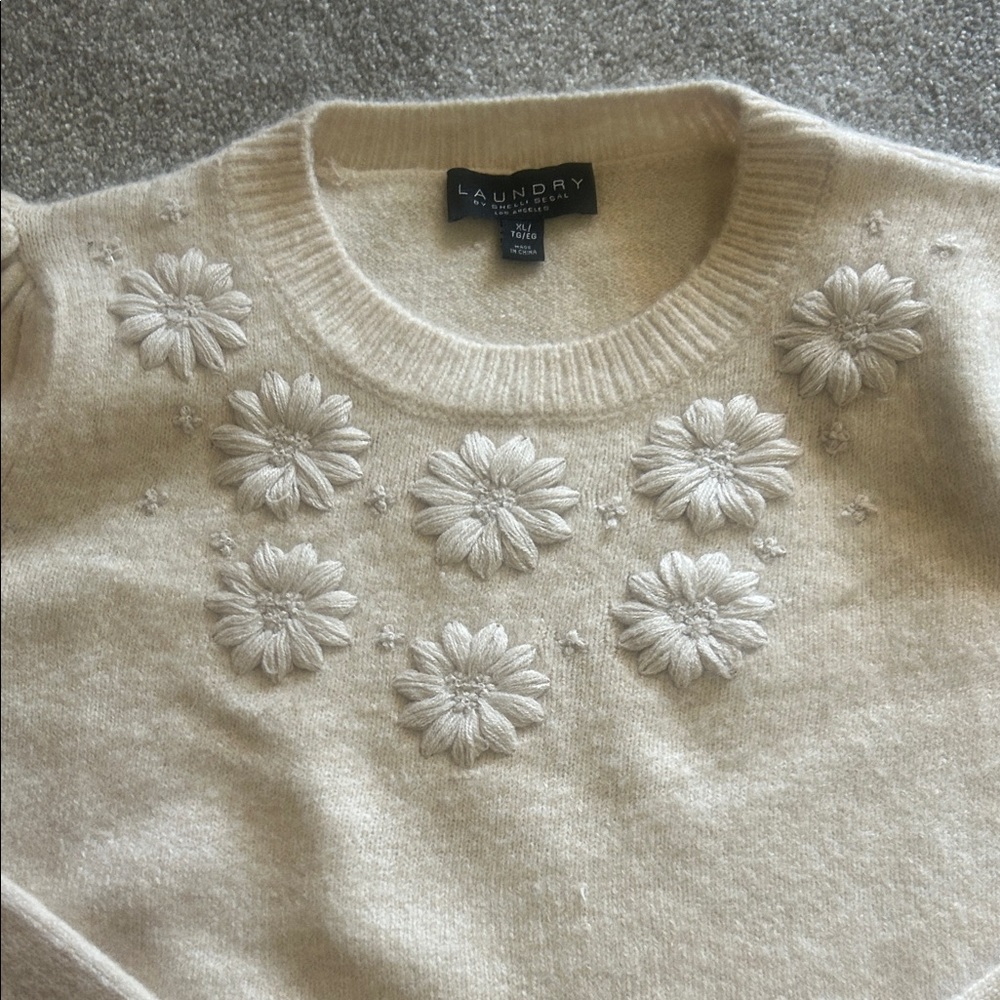 Laundry By Shelli Segal Cream Sweater with Floral Details